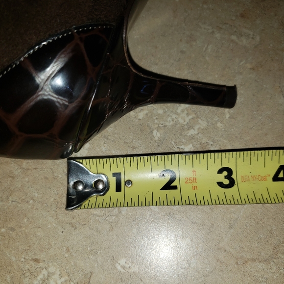 4 pair size 9-10 heels - Picture 13 of 14